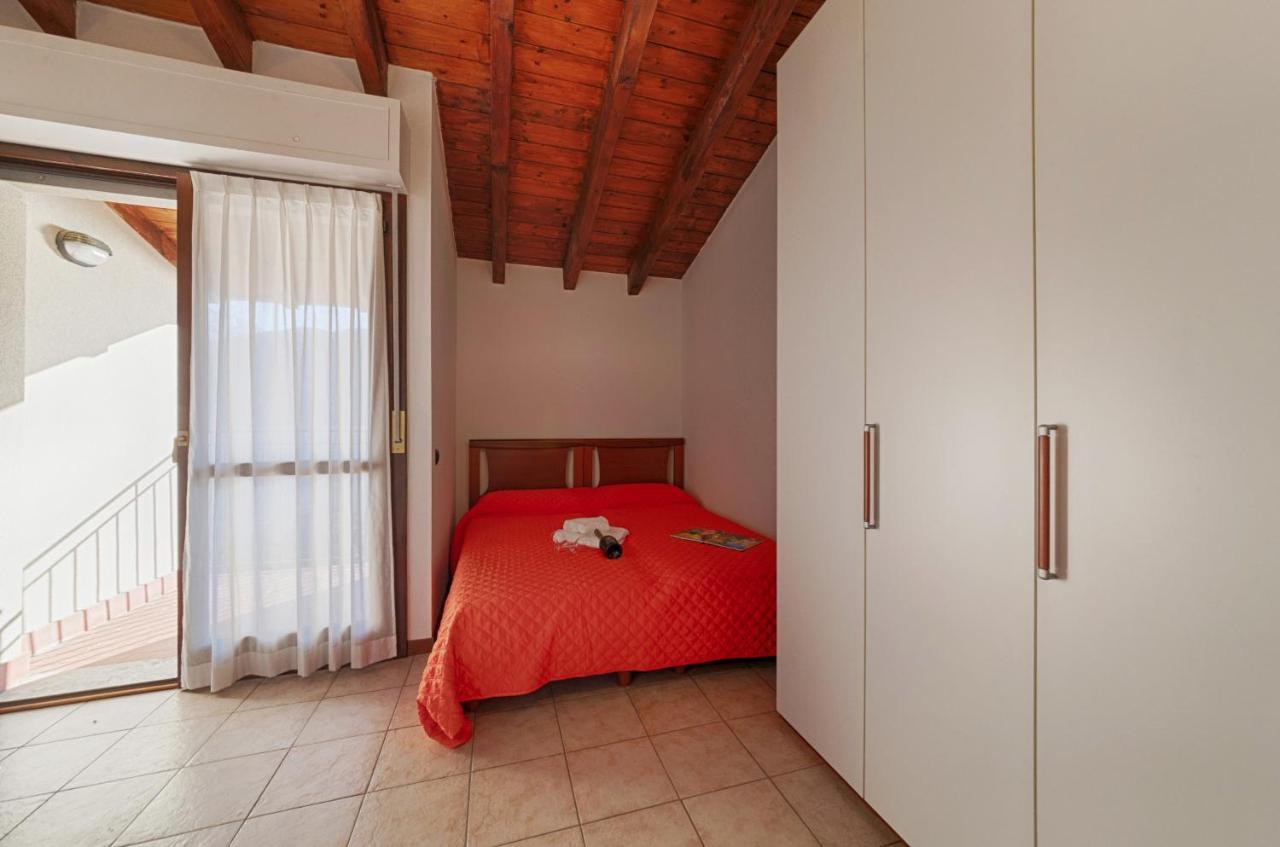 2-Bedroom Lakeview Apartment At The Lake Acquaseria Dış mekan fotoğraf