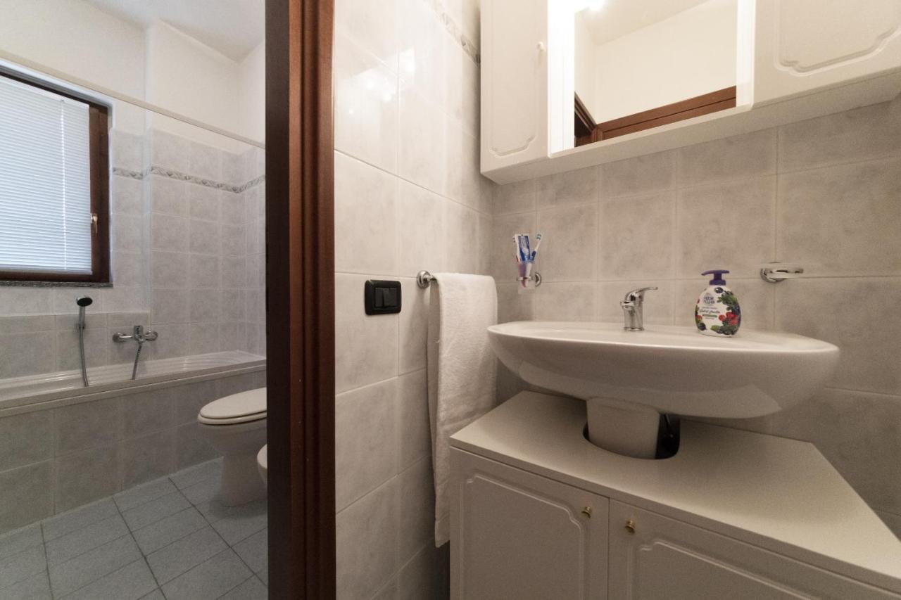 2-Bedroom Lakeview Apartment At The Lake Acquaseria Dış mekan fotoğraf