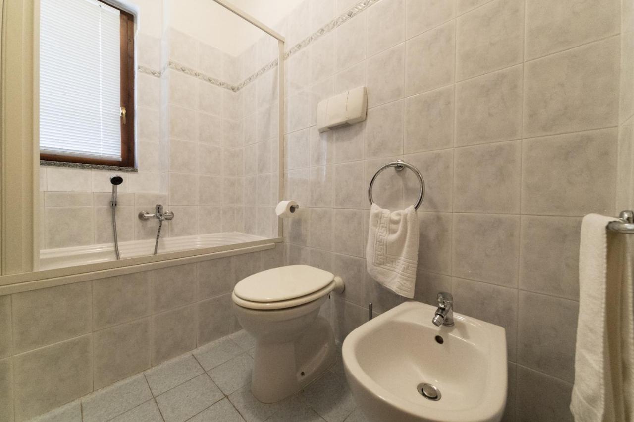 2-Bedroom Lakeview Apartment At The Lake Acquaseria Dış mekan fotoğraf